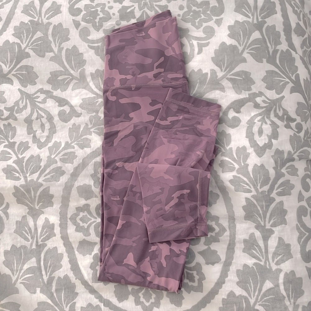 LULULEMON ALIGN HIGH-RISE PANT 25" Size 4 Pink Camo